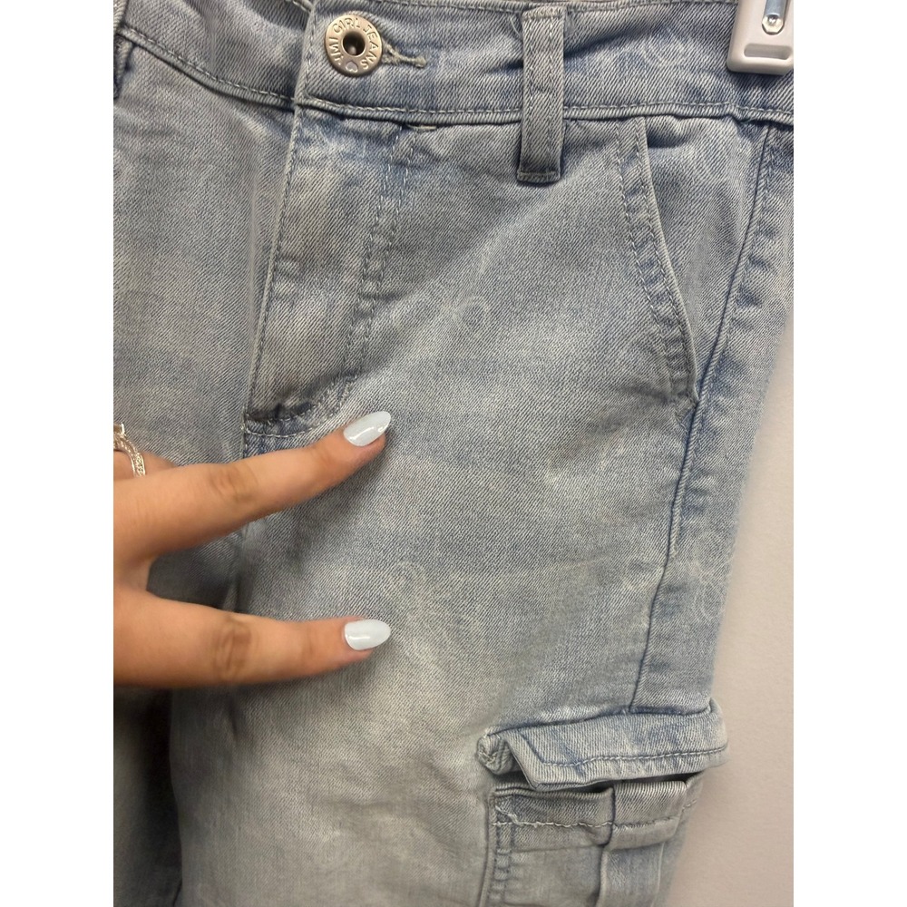 YMI Girl Light Wash Bow Print Cargo Jeans Blue Denim Utility Pants Size 8 - Picture 2 of 5